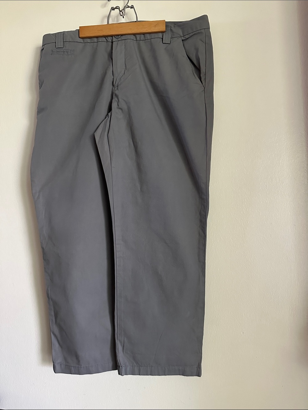 GAP Aubrey Straight Chino Pants in Gray